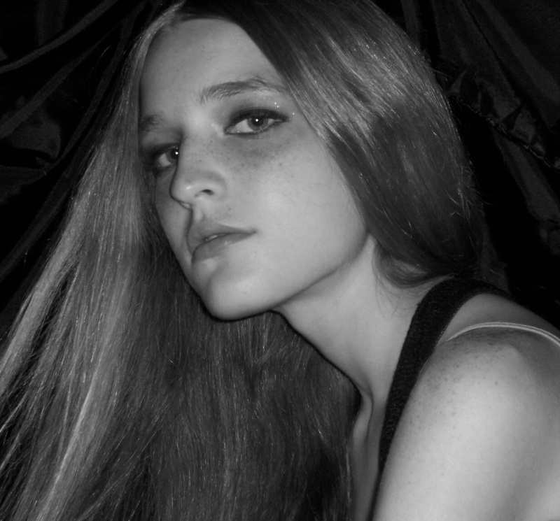 Female model photo shoot of Alix Kaden