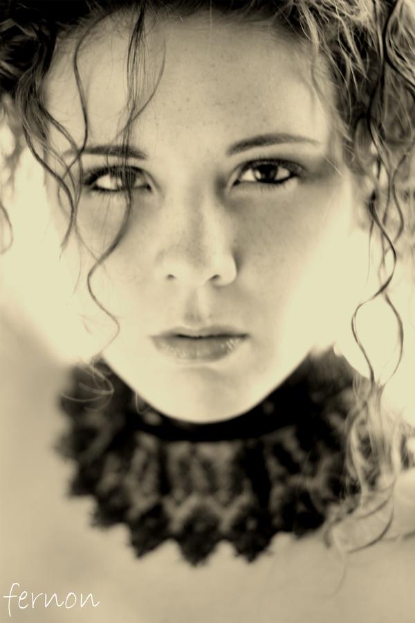 Female model photo shoot of Gennavive Leigh by Fernon