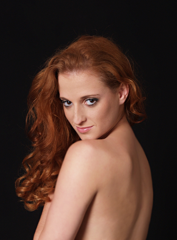 Female model photo shoot of Scarlet Raine by Photos By Nicholas