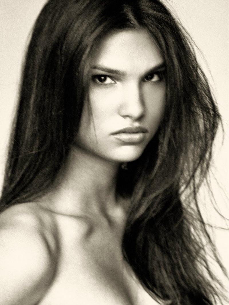 Female model photo shoot of Briskybrown