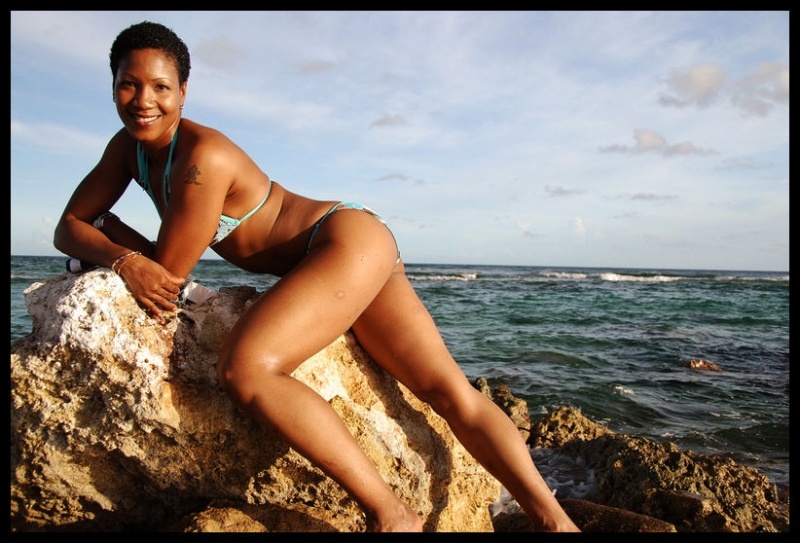 Female model photo shoot of Melamar in Cayman Islands