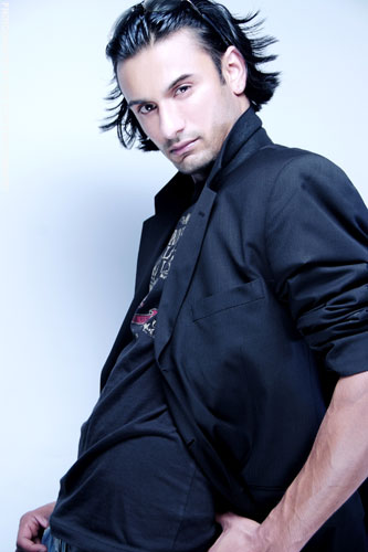 Male model photo shoot of Asim Qureshi