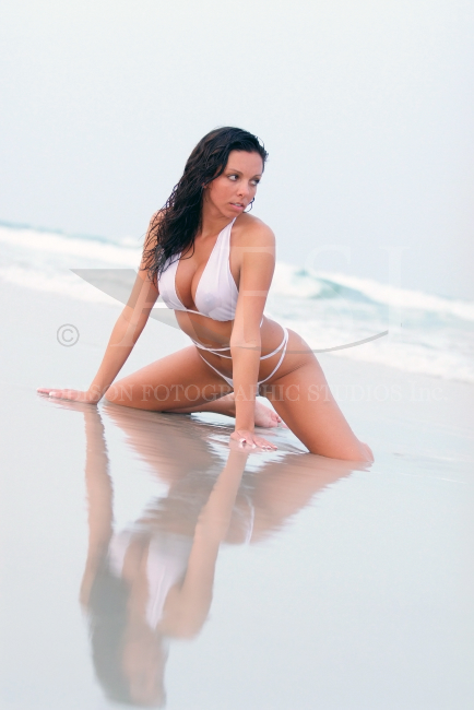 Female model photo shoot of ElizabethLeigh in St Augustine FL