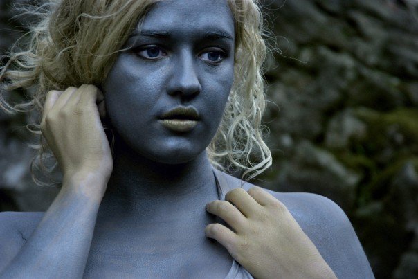 Female model photo shoot of Chels Moore in Niagara Gorge