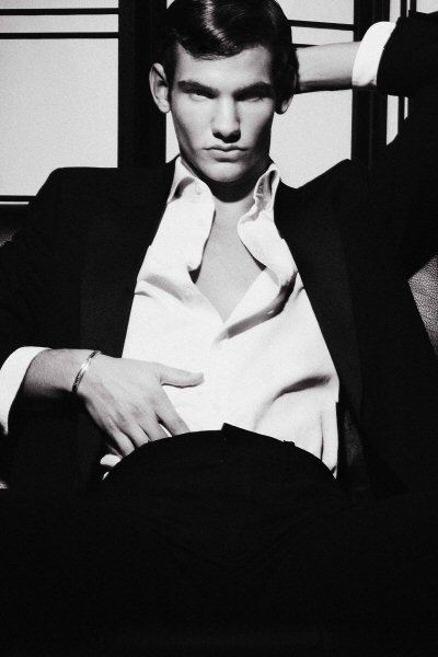 Male model photo shoot of DavidAndrew in New York, New York