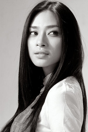 Female model photo shoot of Ngo Thanh Van