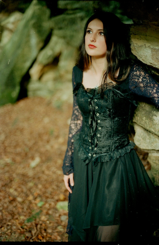 Female model photo shoot of Forsaken desire in Box woods