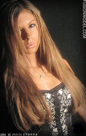 Female model photo shoot of Brie Anna