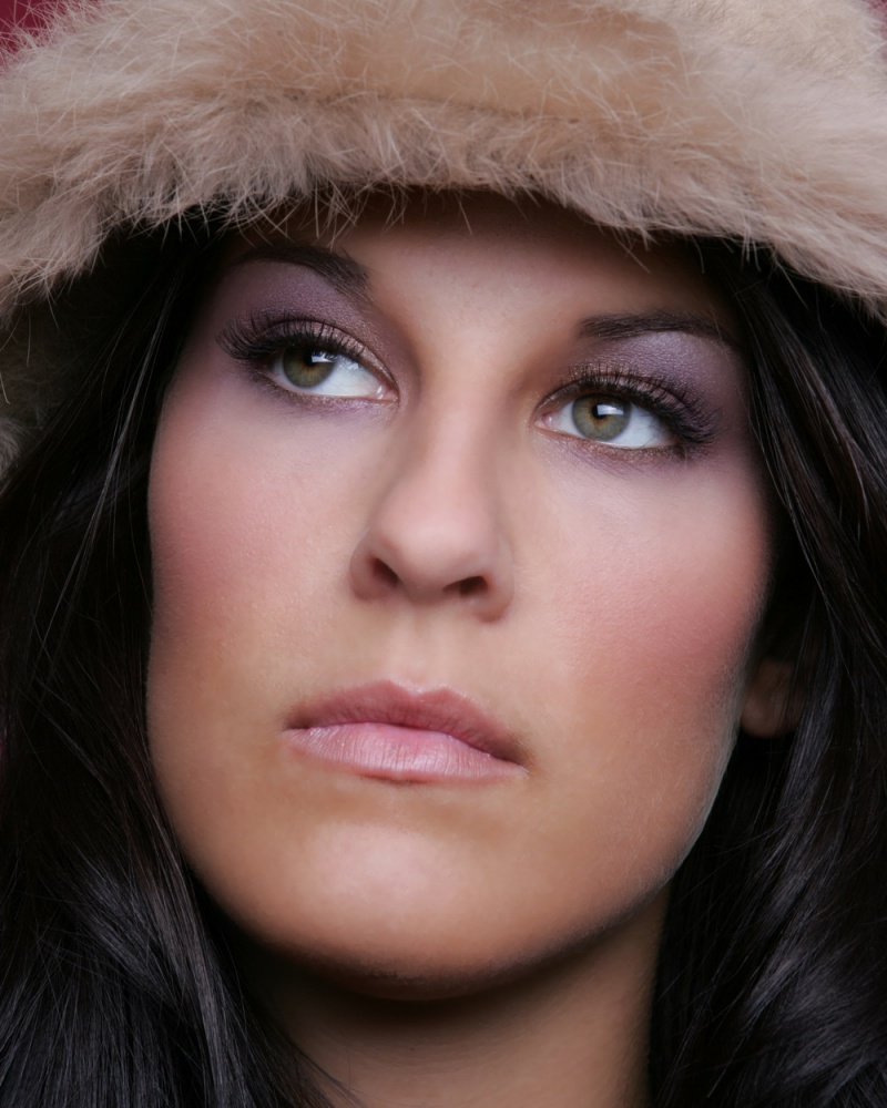 Female model photo shoot of Rachel T by DistinctModeling