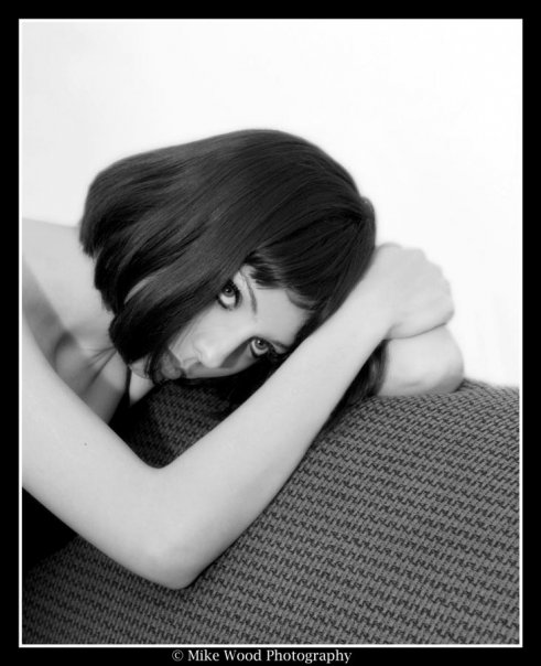 Female model photo shoot of Jennifer Anger