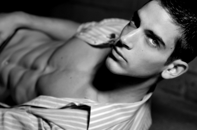 Male model photo shoot of David Urbn by VADELLA PHOTO
