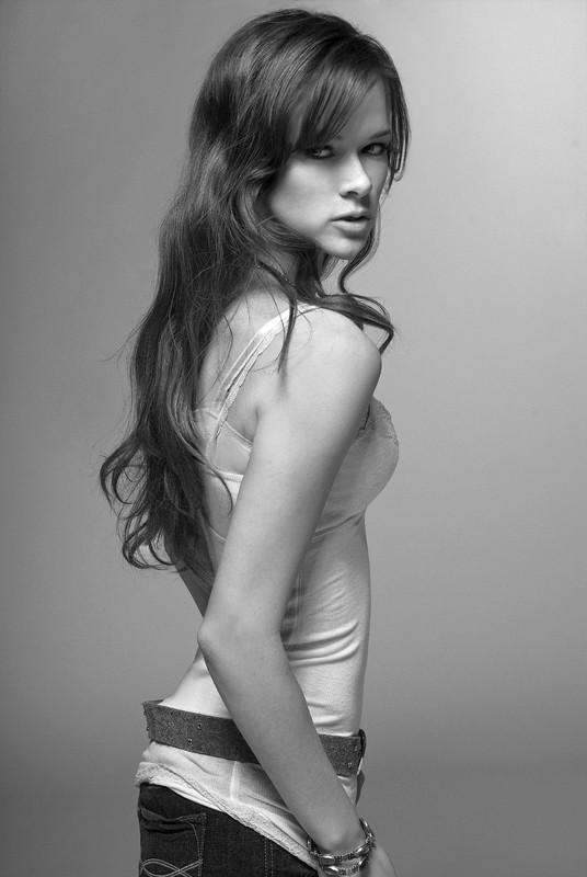 Female model photo shoot of Marisa Heins