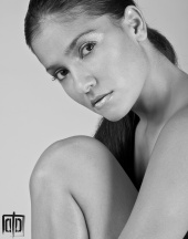 Female model photo shoot of Yanin Carvallo