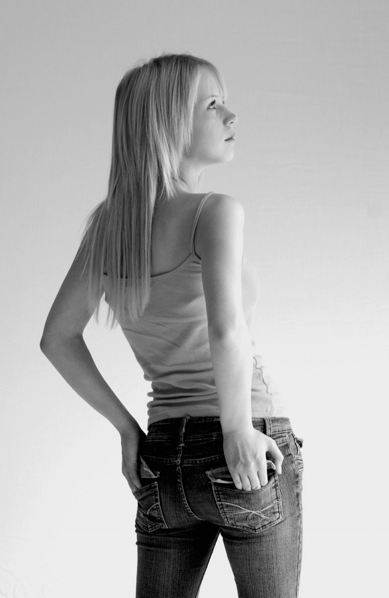 Female model photo shoot of charlie howe