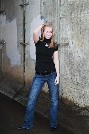 Female model photo shoot of Laura Cantwell in Washington