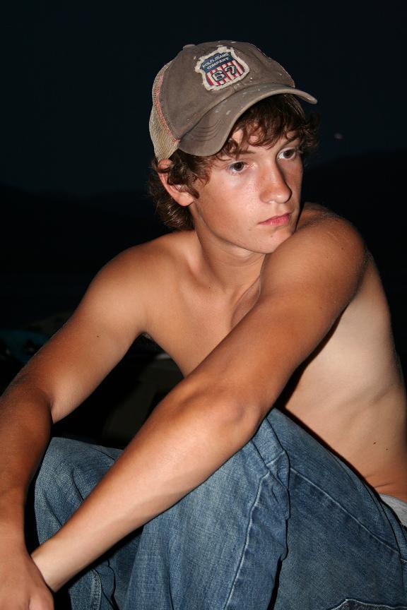 Male model photo shoot of Johnny Defendus in Cour de alene lake