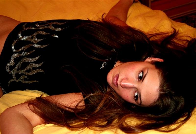 Female model photo shoot of Kylie Rose