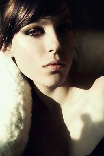 Female model photo shoot of Victoria Sims