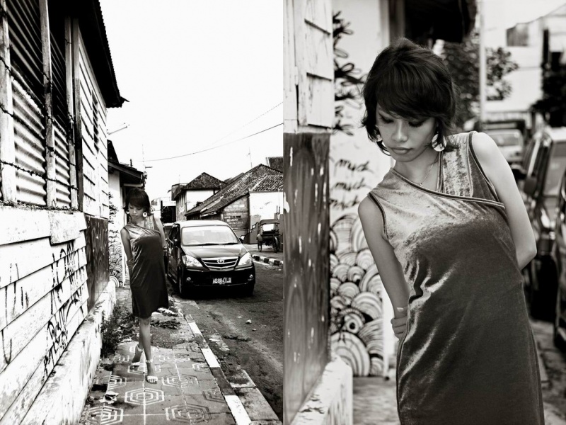 Female model photo shoot of iTs UniQue by hendy winartha 