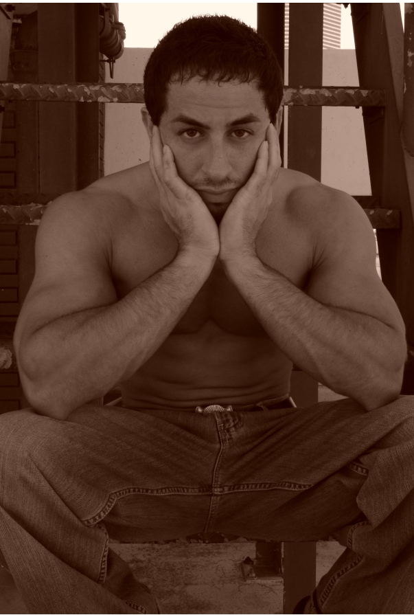 Male model photo shoot of Daebiz