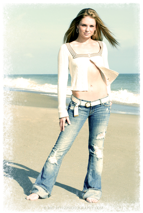 Female model photo shoot of Aubrey Lee by StylzPhotography in Florida, USA