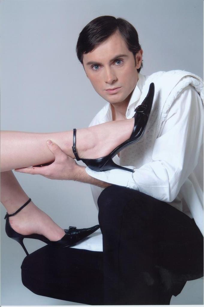 Male model photo shoot of Vitaliy Versace
