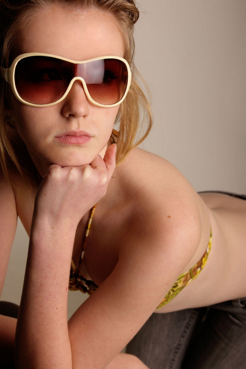 Female model photo shoot of Steph Baker