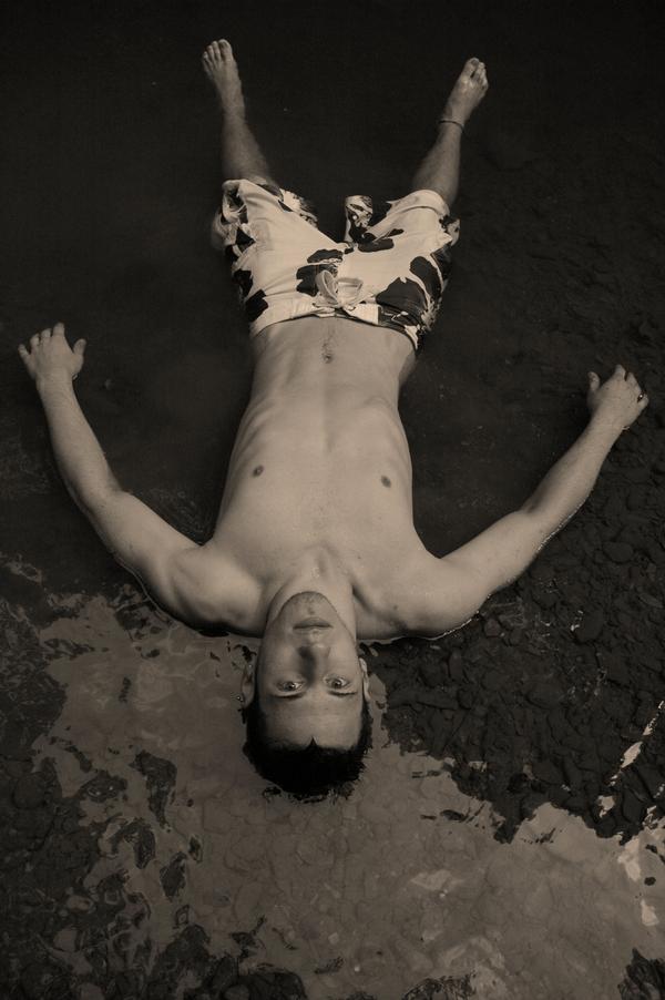 Male model photo shoot of Jeremy Robinson