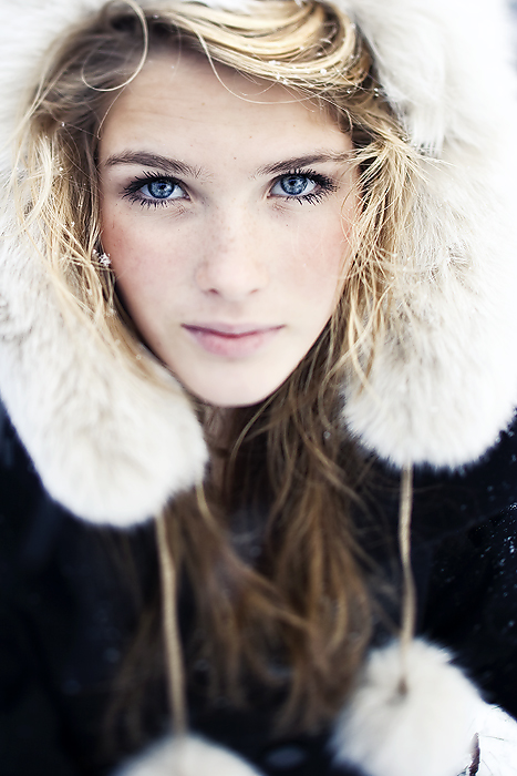Female model photo shoot of RanM in Iceland