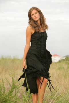 Female model photo shoot of Chelc