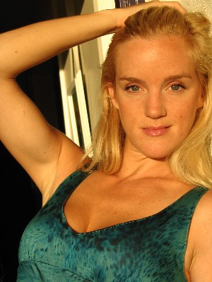 Female model photo shoot of xbrooklynx in California