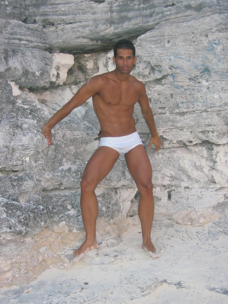 Male model photo shoot of Franko Sosa