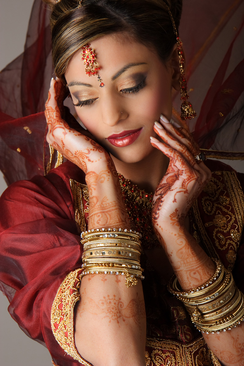 Female model photo shoot of Mindy Bharji in Brampton