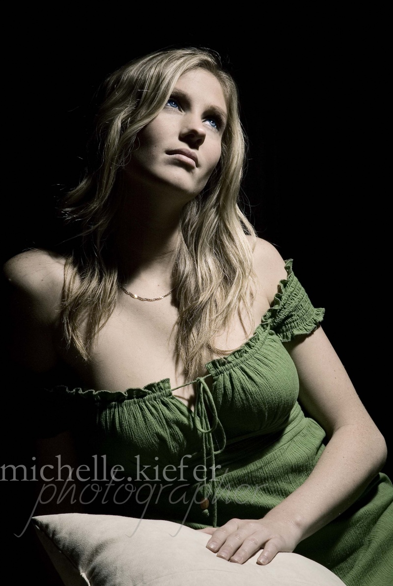 Female model photo shoot of Michelle Kiefer