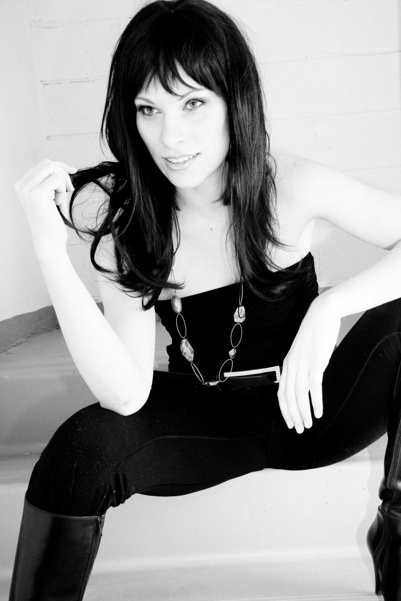 Female model photo shoot of Ana Belic