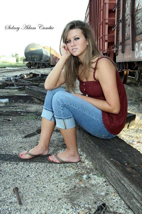 Female model photo shoot of Jessica Blair