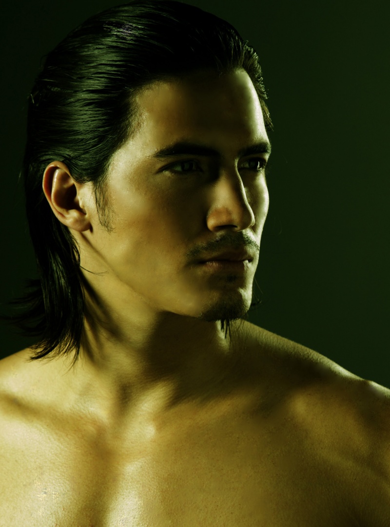 Male model photo shoot of GabrielCR