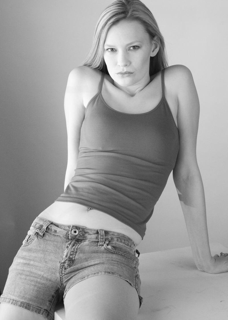 Female model photo shoot of Lynsi