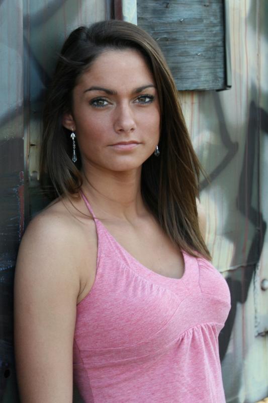 Female model photo shoot of Jessica Christiansen