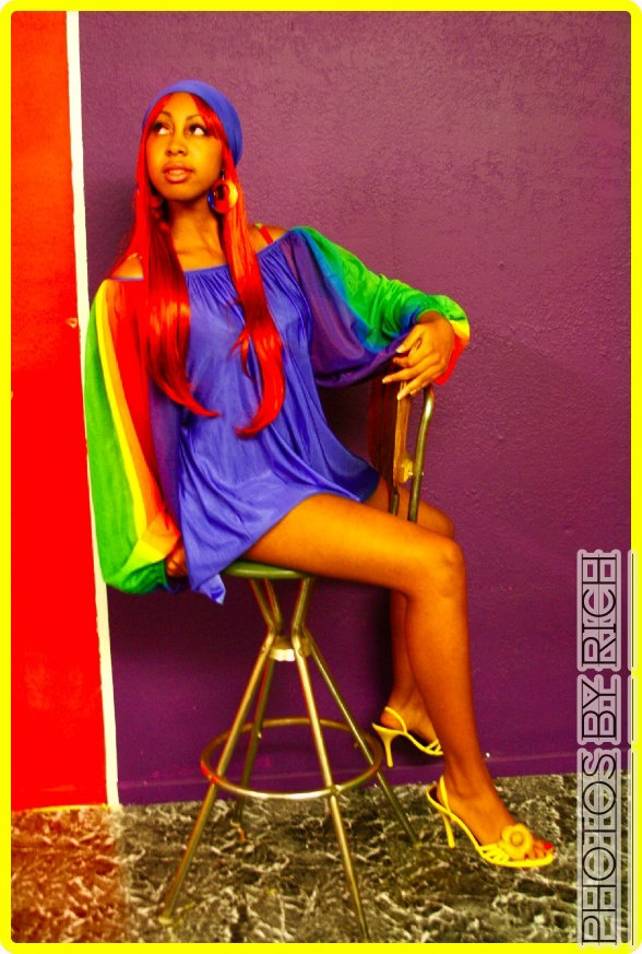 Female model photo shoot of Quania Love Jones in Braid studio
