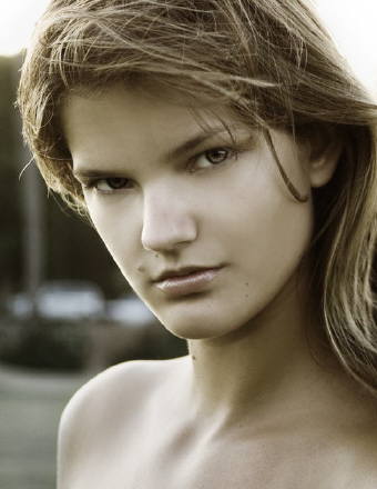 Female model photo shoot of Allison Cox