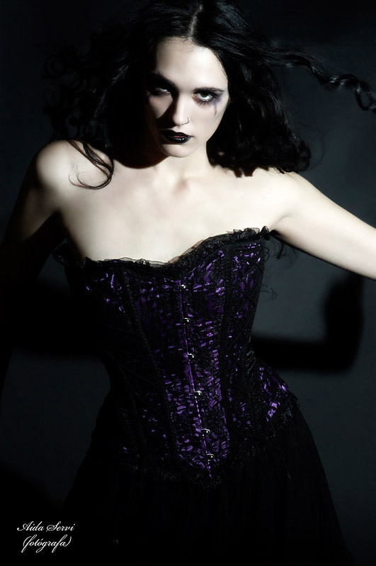 Female model photo shoot of Darkmoon