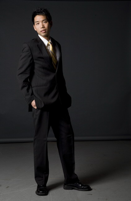 Male model photo shoot of Yang Lee