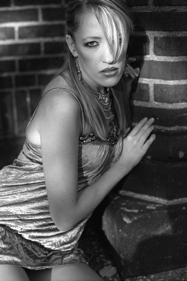 Female model photo shoot of Shelia Weiss