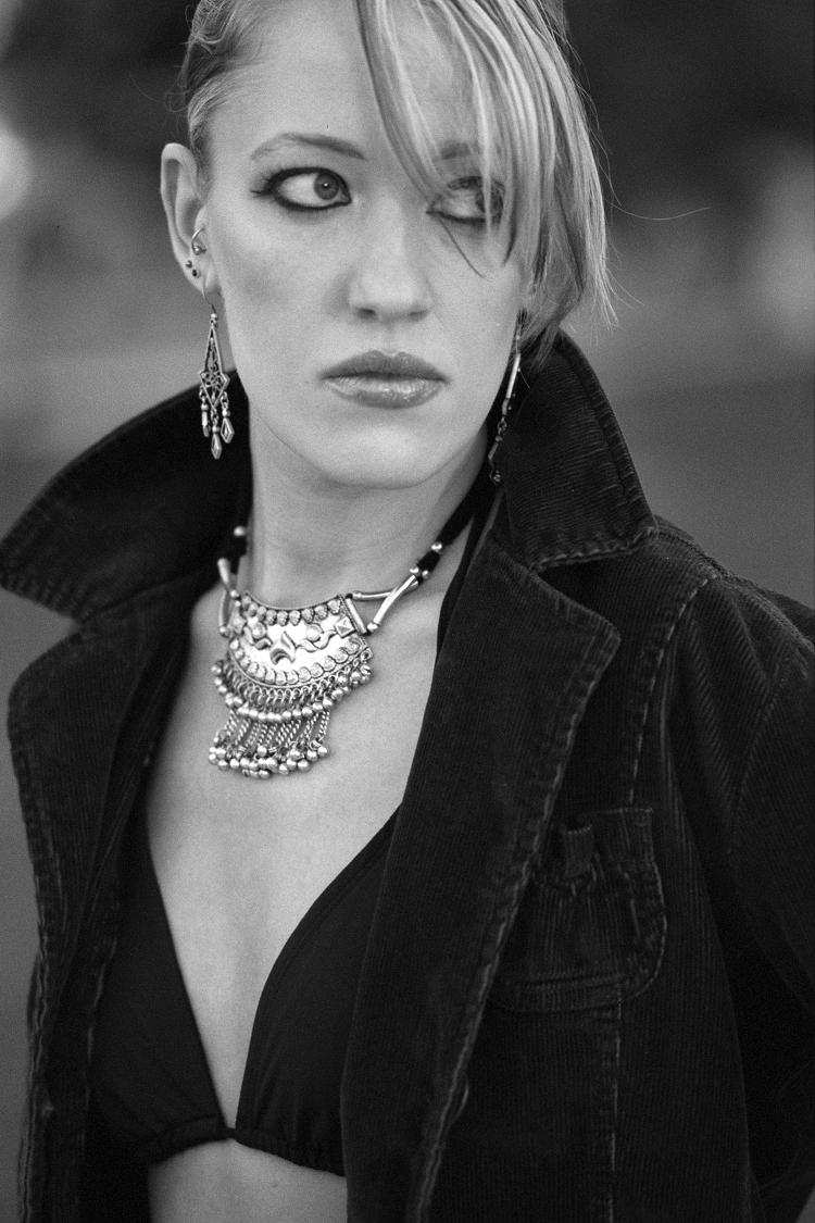 Female model photo shoot of Shelia Weiss