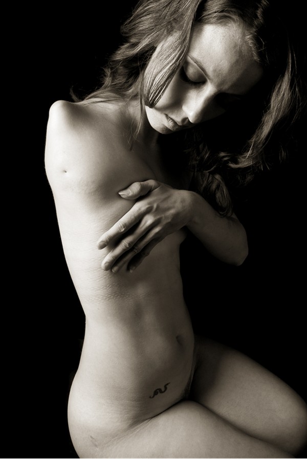 Female model photo shoot of Pam M by BlackFrameStudios in Vancouver