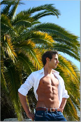Male model photo shoot of Jared Lezin by Jeff Brewster in New orleans