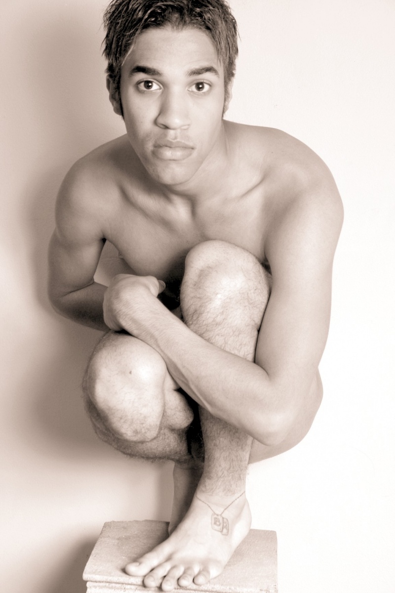 Male model photo shoot of Isiah B