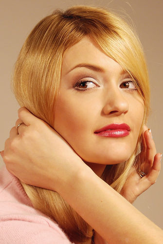 Female model photo shoot of Kristinochka