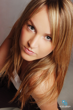 Female model photo shoot of Annika Lydia